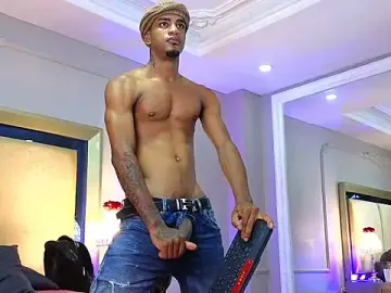 Stripchat Best Webcam of AaronCruz_