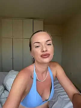 Stripchat Free Live Porn of ElenaRebelle