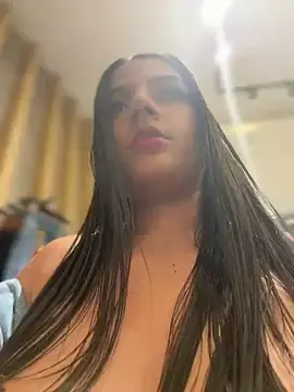 Stripchat Watch Live Sex Cams of EmmiiGlow