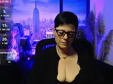 Stripchat Live Porn of ninarandmann