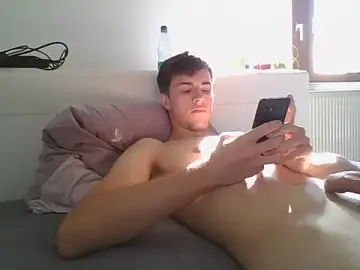 Stripchat Free Live Porn of freshboy72