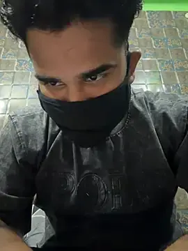 Stripchat Free Porn Cam of BeardKingoBack