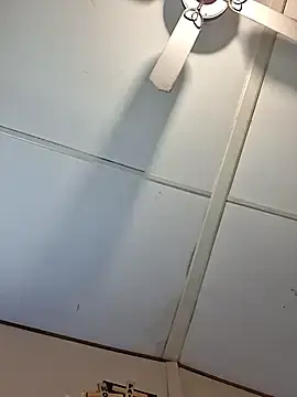 Stripchat Free Live Porn of Minutemaid24