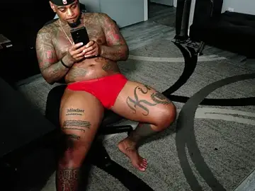 Stripchat Sex Cam of SLANGONDEMHOES