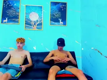Stripchat Sex Cam of Anthony_little
