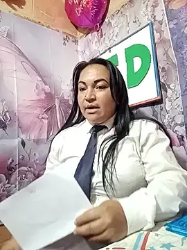 Stripchat Free Porn Cam of isis_milove