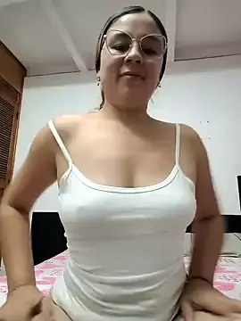 Stripchat Watch Live Sex Cams of selena_gomez2