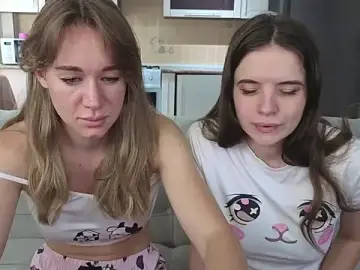 Stripchat Live Sex Cam of witches_couple