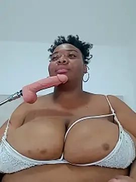 Stripchat Adult Video Chat of Breisy_bigboobs