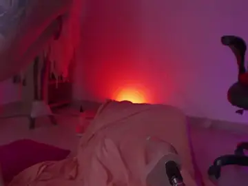 Stripchat Live Porn of CandieGilson_