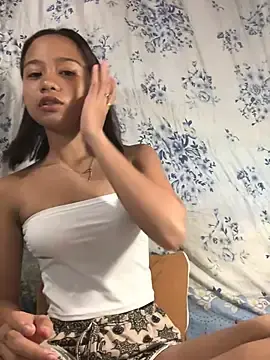 Stripchat Nude Webcam of Asianpinay_Skinny1818