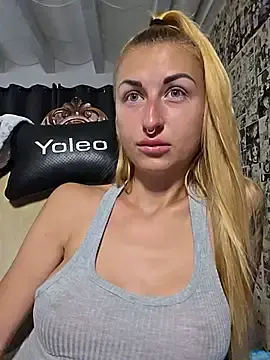 Stripchat Live Porn of kylie_blck