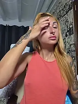 Stripchat Live Sex of kylie_blck