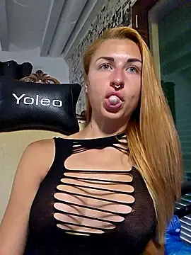 Stripchat Free Porn Cam of kylie_blck