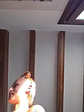 Stripchat Live Sex of kylie_blck