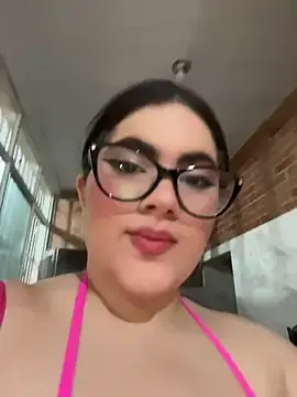 Stripchat Nude Webcam of Valenhill@xh