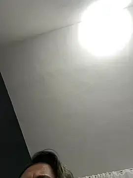 Stripchat Sex Cam of MikyVesela