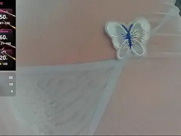 Stripchat Free Live Porn of Holly_22