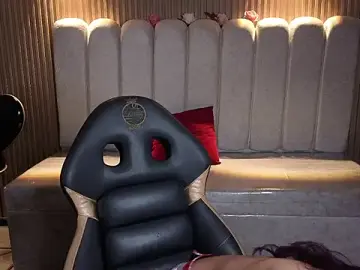 Stripchat Watch Live Sex Cams of _Mia_Evans_1