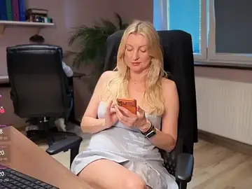 Stripchat Nude Webcam of legsLONG