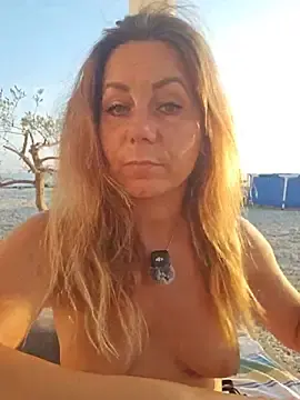 Stripchat Adult Video Chat of AngelaDesires