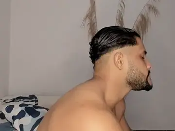 Stripchat Best live sex cam show of Pier_Simons