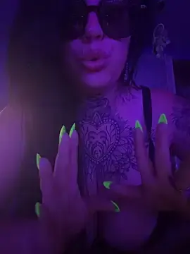 Stripchat Watch Live Sex Cams of Tigrecurvy