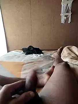 Stripchat Sex Cam of TinyGlaze123