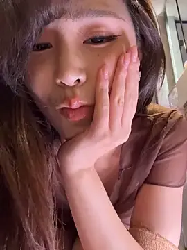 Stripchat Free Live Porn of nidekikibabe-2026