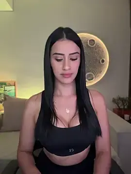 Stripchat Free Porn Cam of SarahhSmitth1