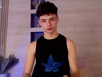 Stripchat Best live sex cam show of Logan_Steel