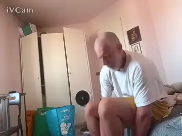 Stripchat Adult Webcam of PierPesaroX