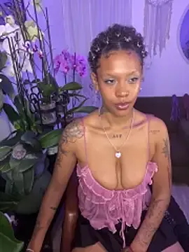 Stripchat Adult Video Chat of haiiley_more