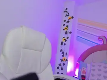Stripchat Best live sex cam show of Alahia_Myers_22