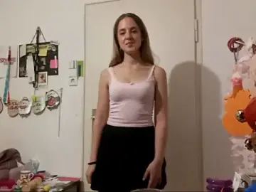 Stripchat Free Porn Cam of petaljig
