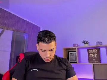 Stripchat Adult Webcam of Axel_grey_