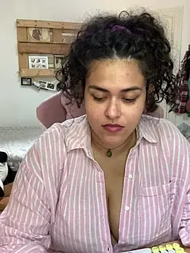 Stripchat Live Sex of Curvydesifromgermany