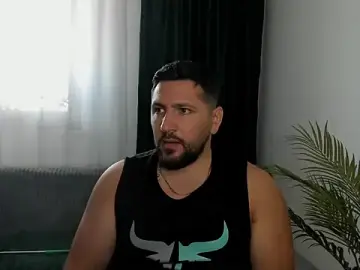 Stripchat Live Sex of Gold_Alpha_Boy