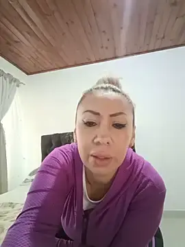 Stripchat Free Porn Cam of coral_smitth