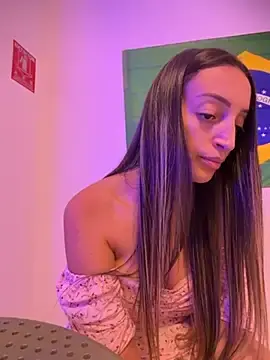 Stripchat Nude Webcam of BelleLouiseVp