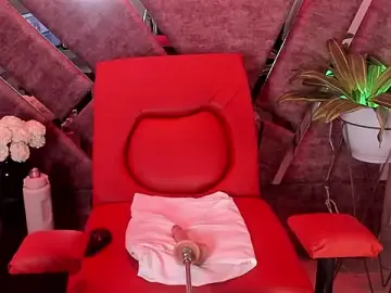 Stripchat Free Porn Cam of LunaPleasure