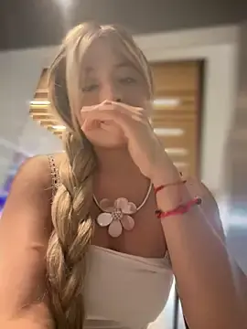 Stripchat Watch Live Sex Cams of Xvctoriax8