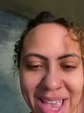 Stripchat Free Live Porn of Chloe_Leaozinho