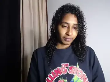 Stripchat Best Webcam of yohatinelly07