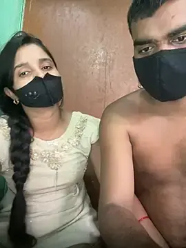 Stripchat Live Sex Cam of Suhani512