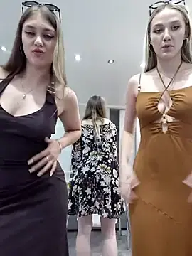 Stripchat Best live sex cam show of caressyourself