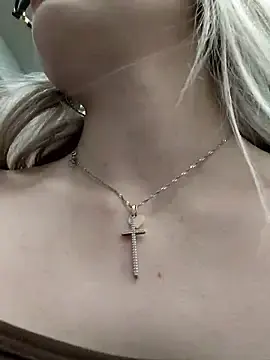 Stripchat Free Live Porn of caressyourself