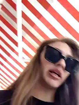 Stripchat Best live sex cam show of caressyourself