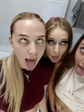 Stripchat Nude Webcam of caressyourself