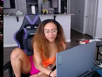 Stripchat Live Sex of ReeseZen